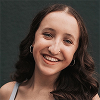 Headshot: Jessee Leigh Robinson headshot