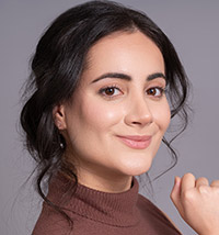 Headshot: Jacqueline Babek