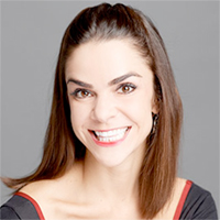 Headshot: Kate Loh headshot