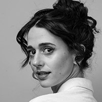 Headshot: Gina Menichino