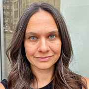 Headshot: Jeanne Reilly