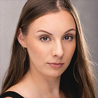 Headshot: Jenni Poole
