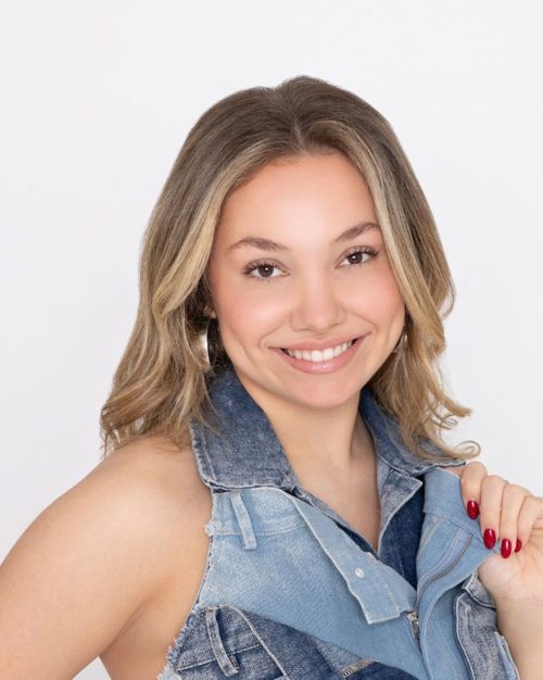 Margot Richlin headshot