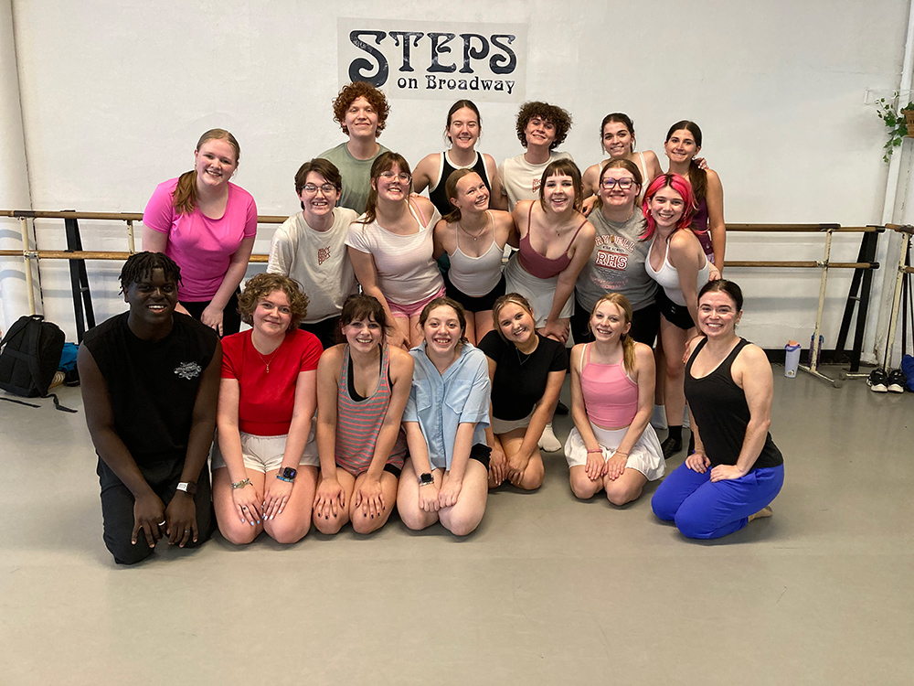Group dance class visit from Gateway Center for Performing Arts with Rebecca Frazier 6/8/26