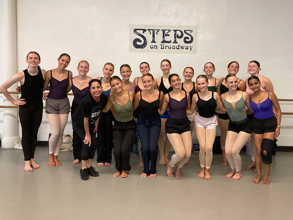 Group dance class visit from Columbus DanceArts Academy with Linda Gelinas 7/18/26