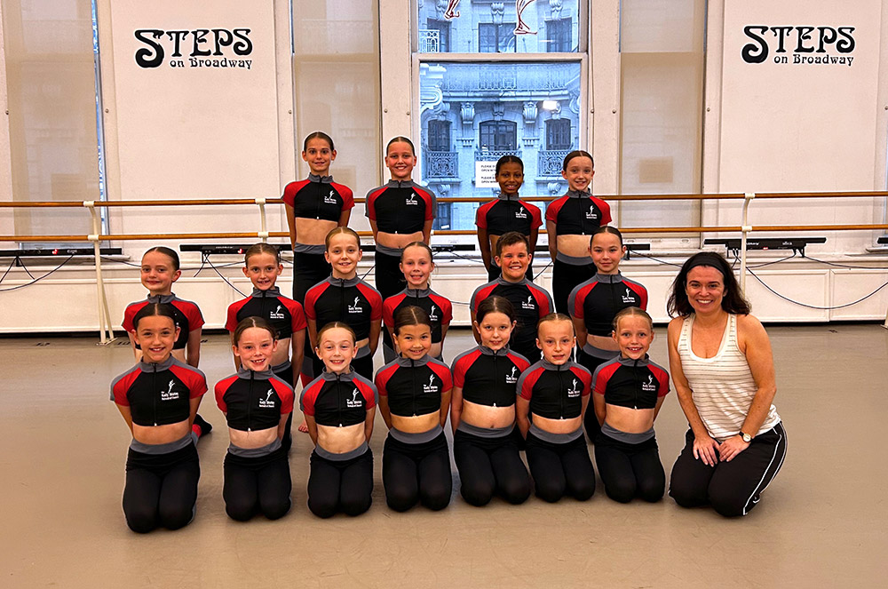 Group dance class visit from Esselle Travel-Kelly Shirley School of Dance with Rebecca Frazier 7/27/26