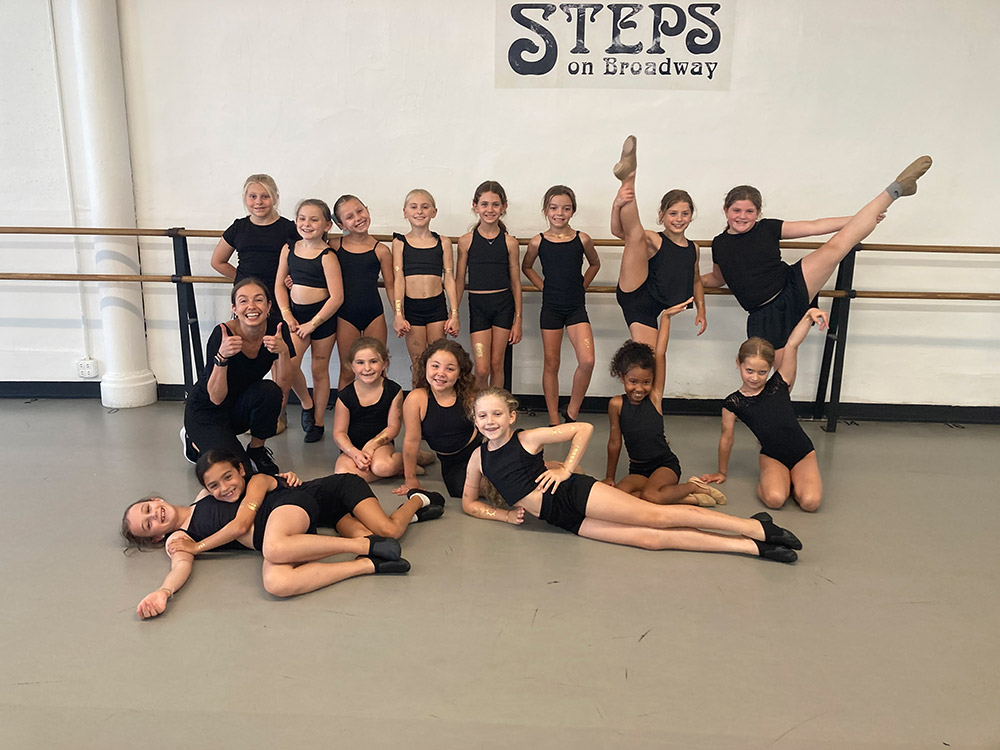 Group dance class visit from Kovacs Studio of Dance with Danielle Diniz 8/1/26