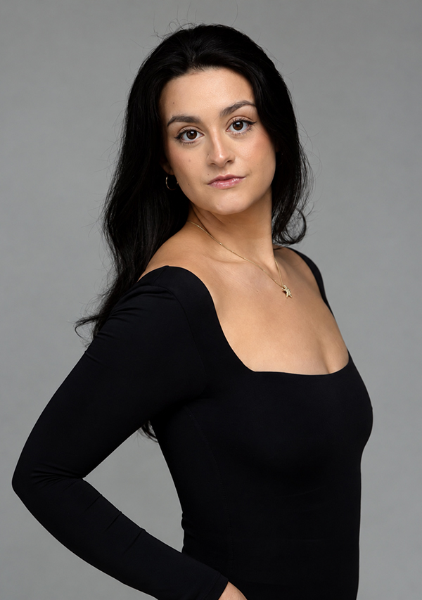 Elizabeth Cuevas headshot