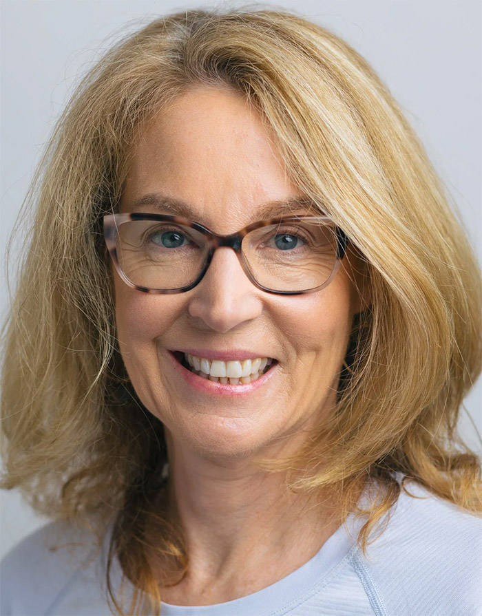 Alexandra Ballard headshot